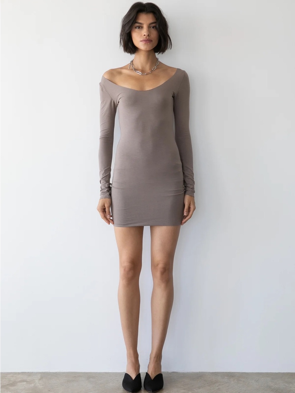 Trois the Lable Helena Mini Dress Long Sleeve Scoop Neck Bodycon Dress in Taupe
